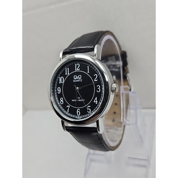 Mens Q & Q By Citizen Quartz Dress Watch Silver Black Dial 30M WR New Battery - Picture 2 of 13
